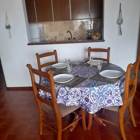 公寓 Ribeirinha House